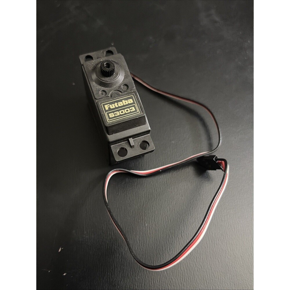 Futaba S3003  Standard Servo